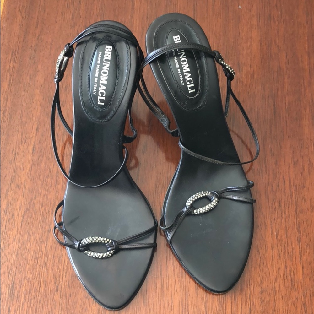 Bruno Magli leather sling back sandals size 9
